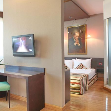 Design Hotel Mr President Belgrado Exterior foto