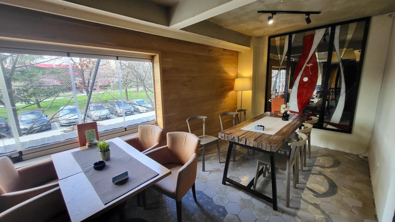 Design Hotel Mr President Belgrado Exterior foto