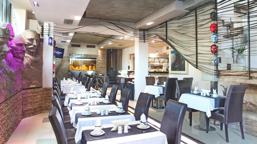 Design Hotel Mr President Belgrado Exterior foto
