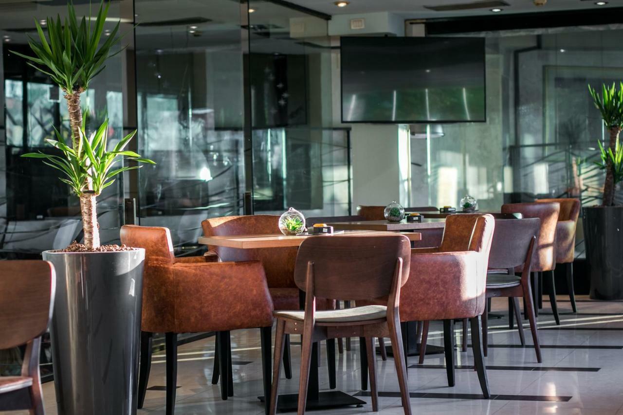 Design Hotel Mr President Belgrado Exterior foto